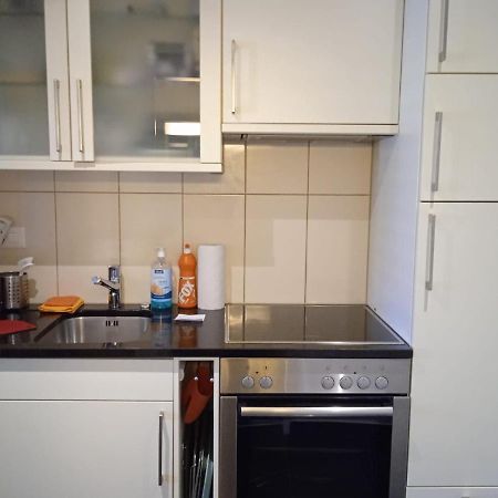 Studio Flat In The Heart Of Zug, Ideal For Solo Travellers Exterior foto